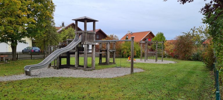 Grossansicht in neuem Fenster: Kinderspielplatz an der Eichenstraße